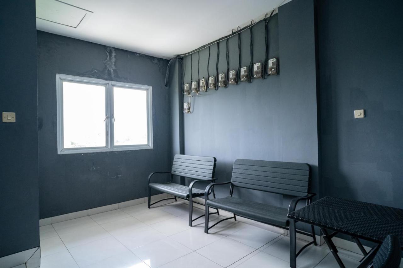 Living Kost Syariah At Alam Sutera Redpartner 2* Tangerang