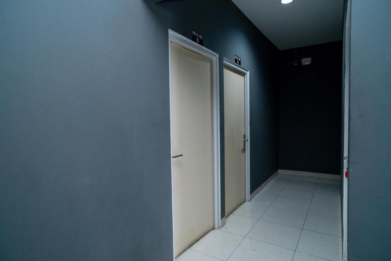 Hotel Living Kost Syariah At Alam Sutera Redpartner Tangerang